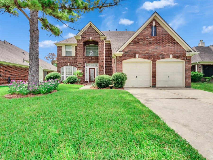Property photo for 13315 GEORGETOWN Drive, Sugar Land, TX