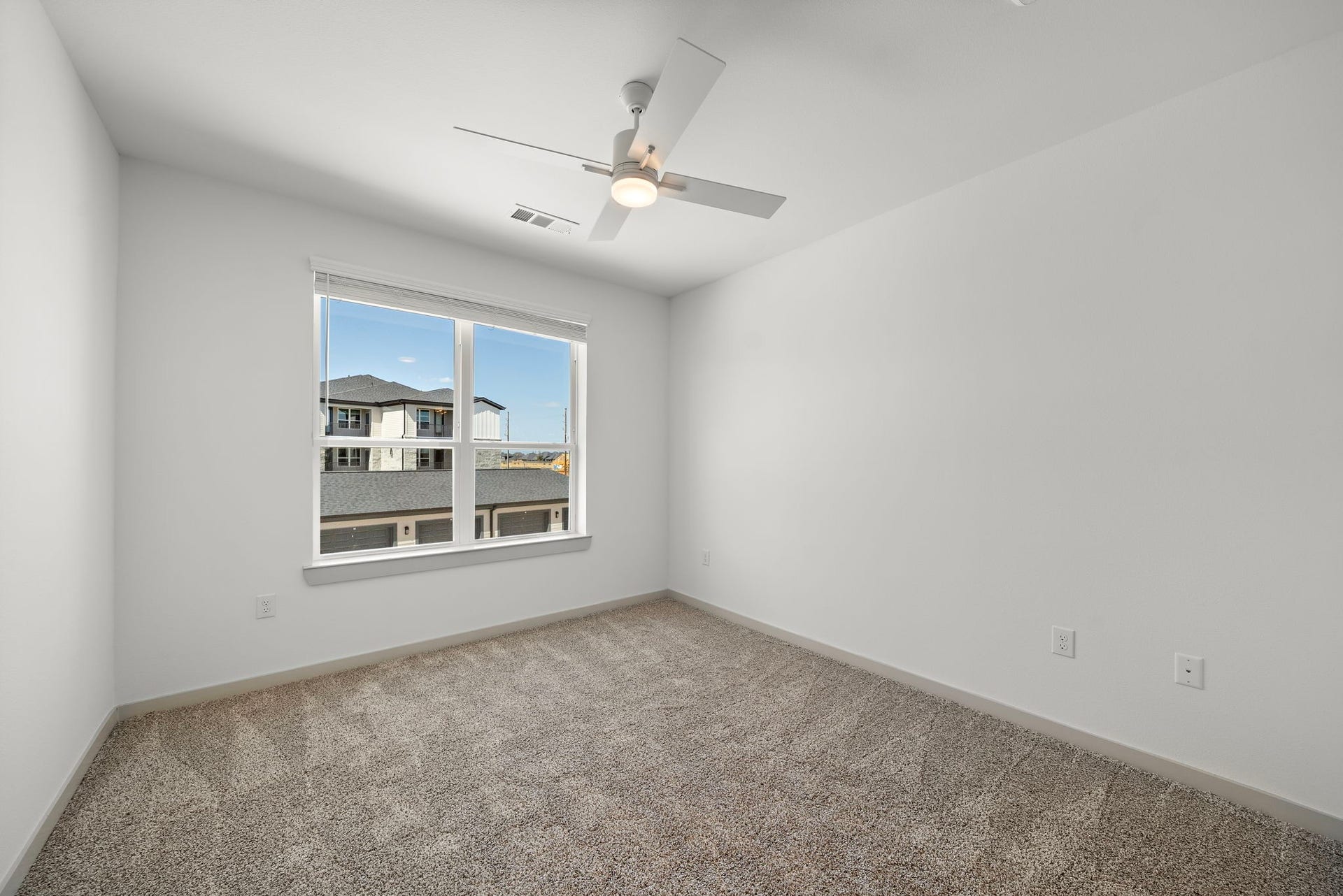 6030 Texas Heritage Parkway, #A1, Fulshear, TX 77441 PHOTOS MAY BE OF A DIFFERENT FLOOR PLAN OR UNIT