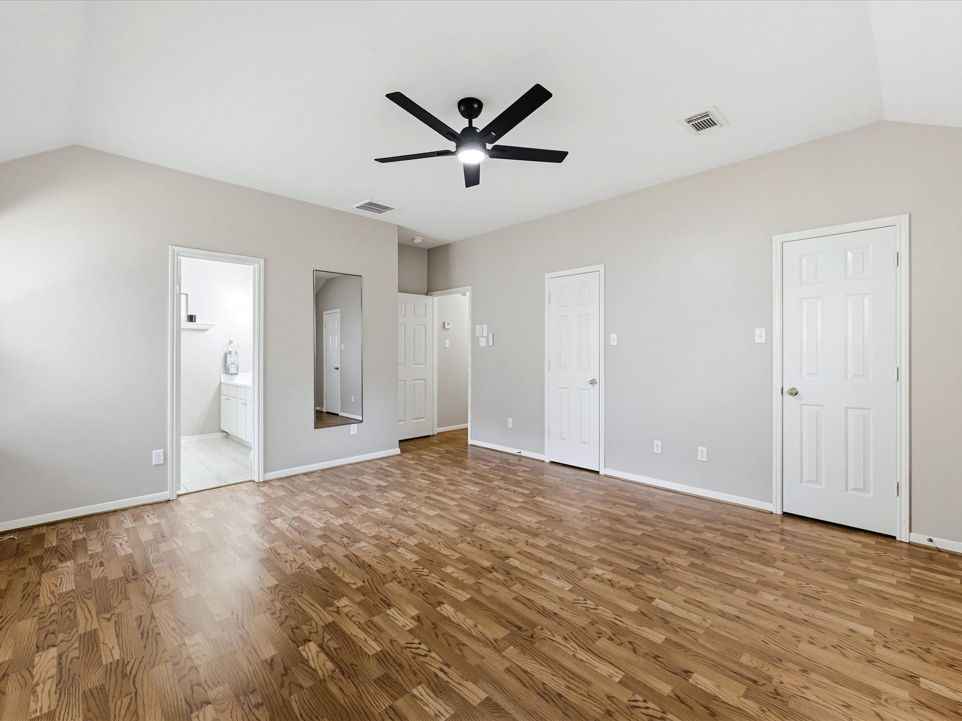 47 Drifting Shadows Circle, The Woodlands, TX 77385