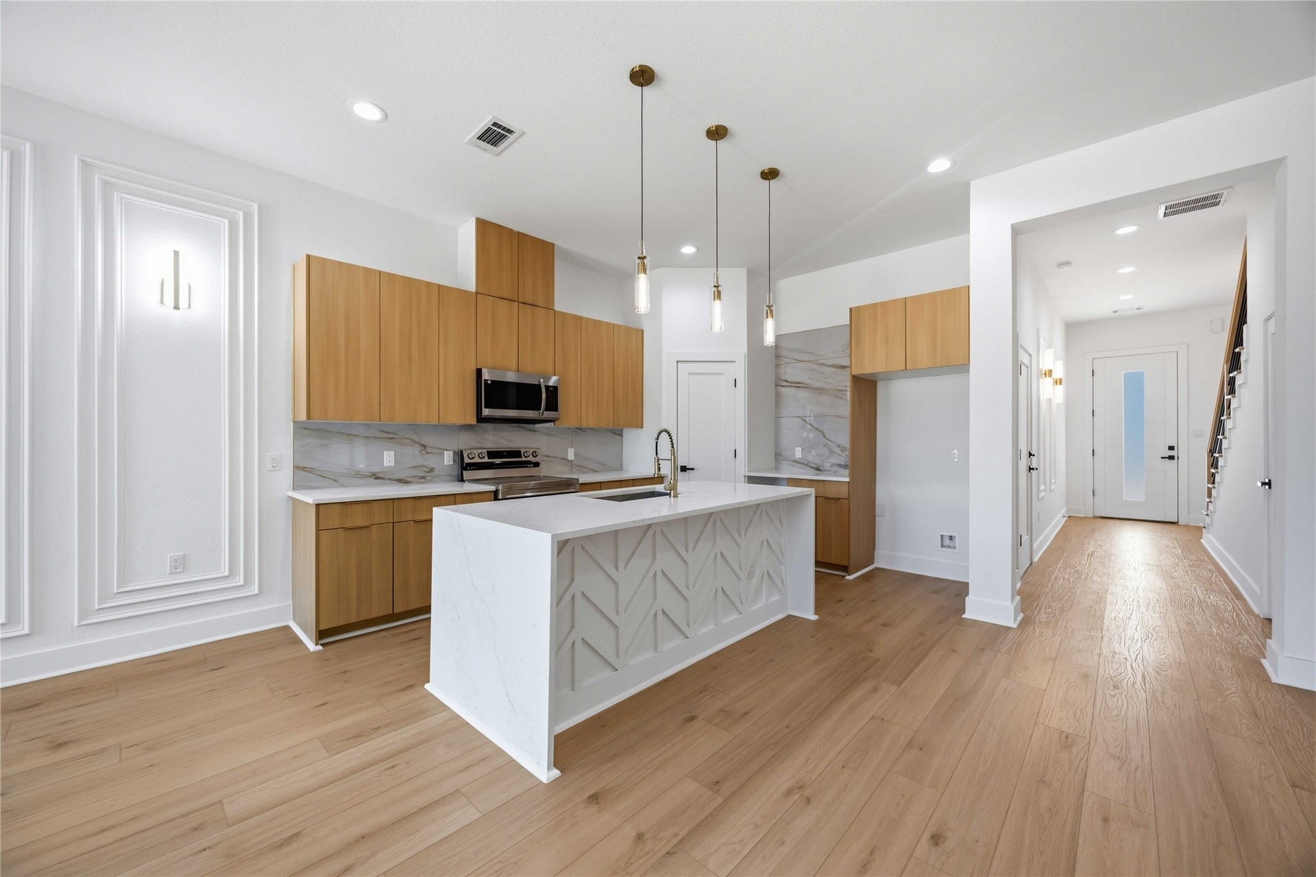 8421 Safeguard Street, #A/B, Houston, TX 77051