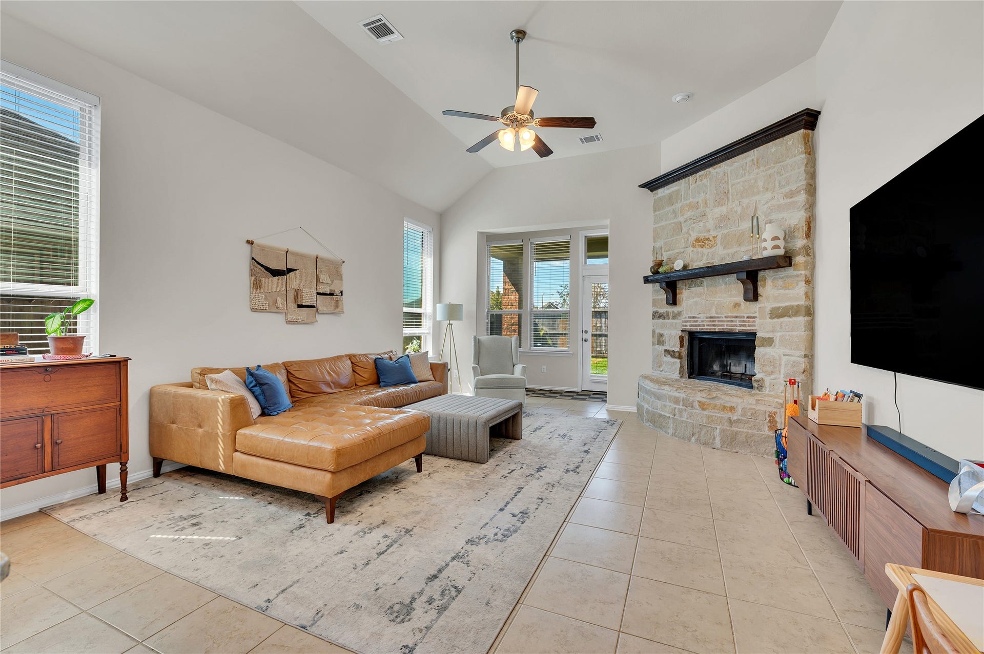 605 Chesterfield Lane, League City, TX 77573