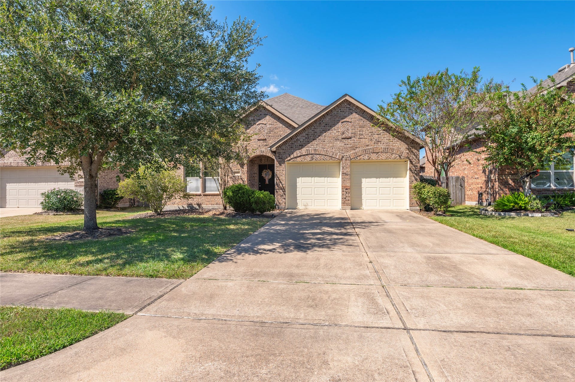 605 Chesterfield Lane, League City, TX 77573