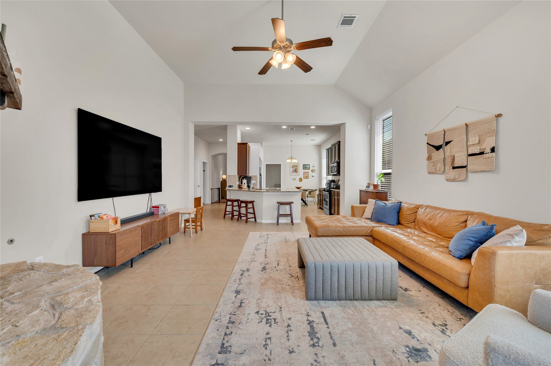 605 Chesterfield Lane, League City, TX 77573