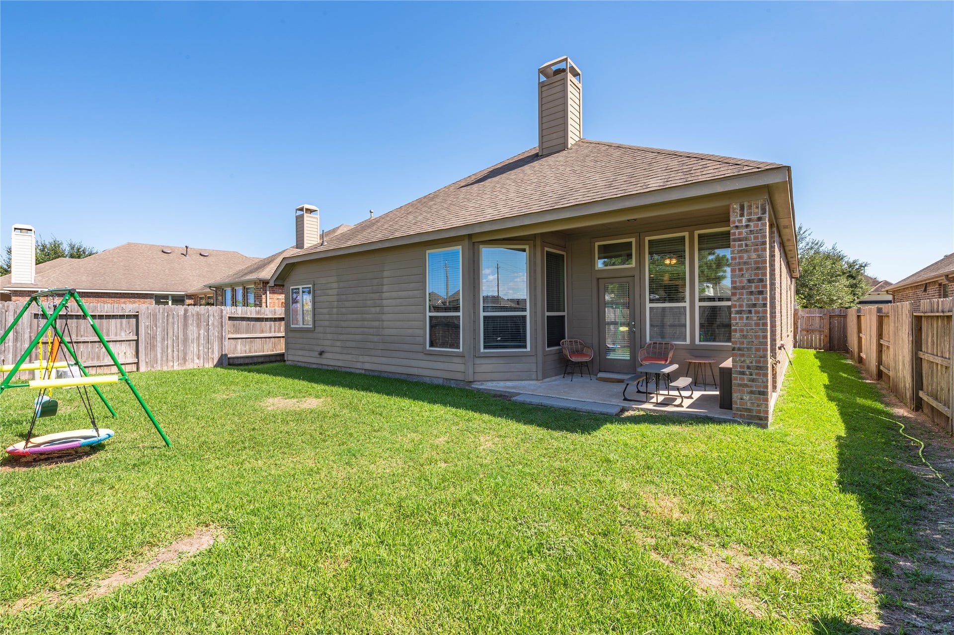 605 Chesterfield Lane, League City, TX 77573