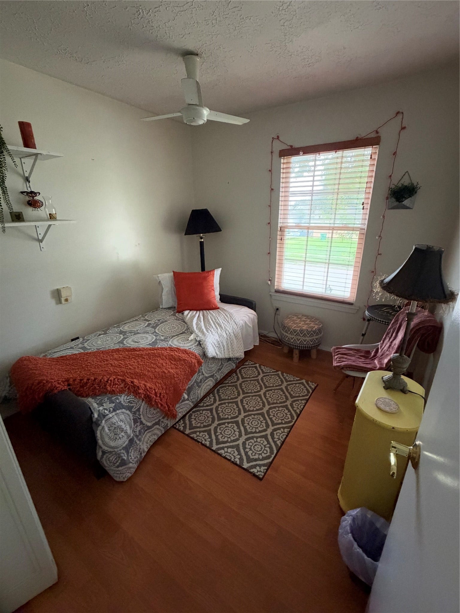 15806 Ridgecroft Road, Houston, TX 77053 15806 Ridgecroft Road, Houston, TX 77053
