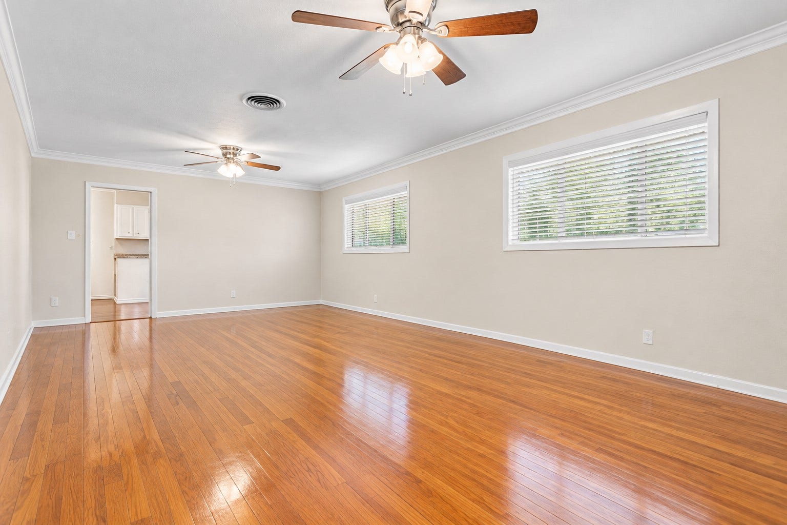 3641 Deal Street, Houston, TX 77025 3641 Deal Street, Houston, TX 77025
