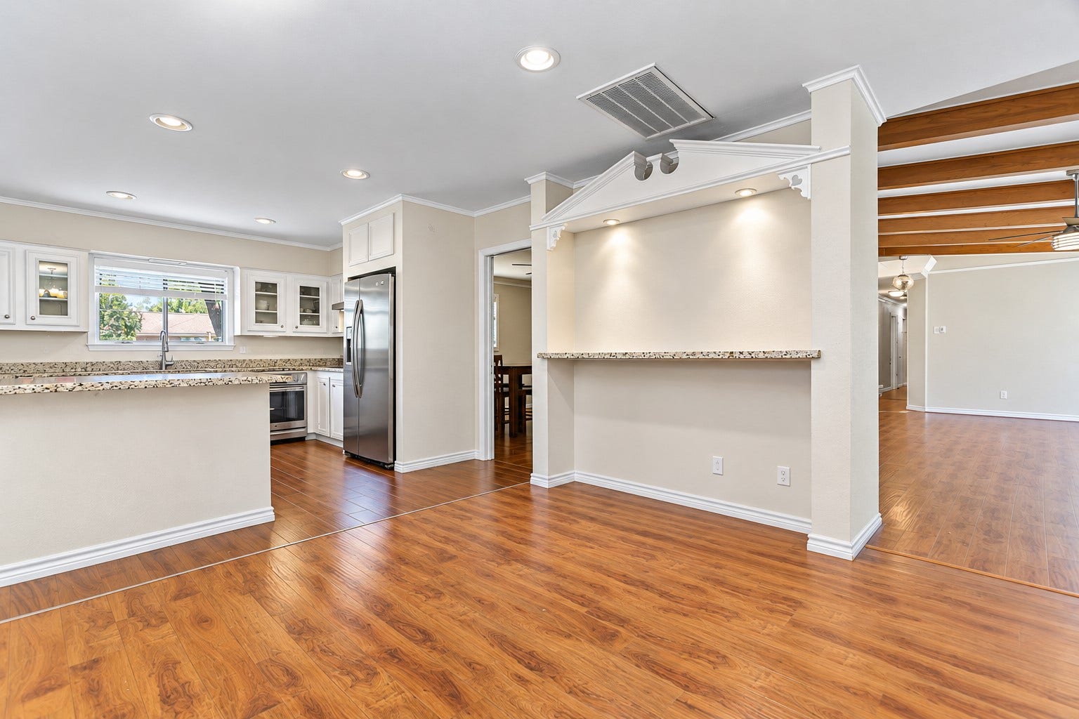 3641 Deal Street, Houston, TX 77025 3641 Deal Street, Houston, TX 77025
