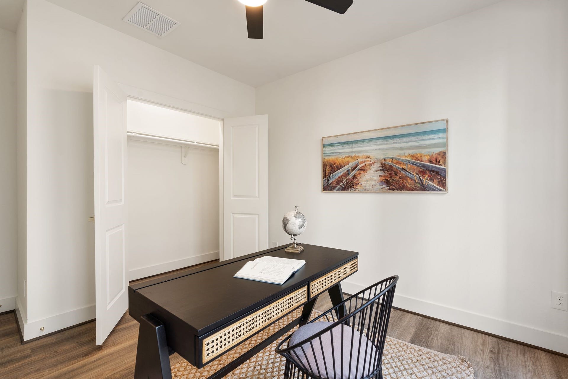 1142 W 16th Street, Houston, TX 77008 Secondary Bedroom