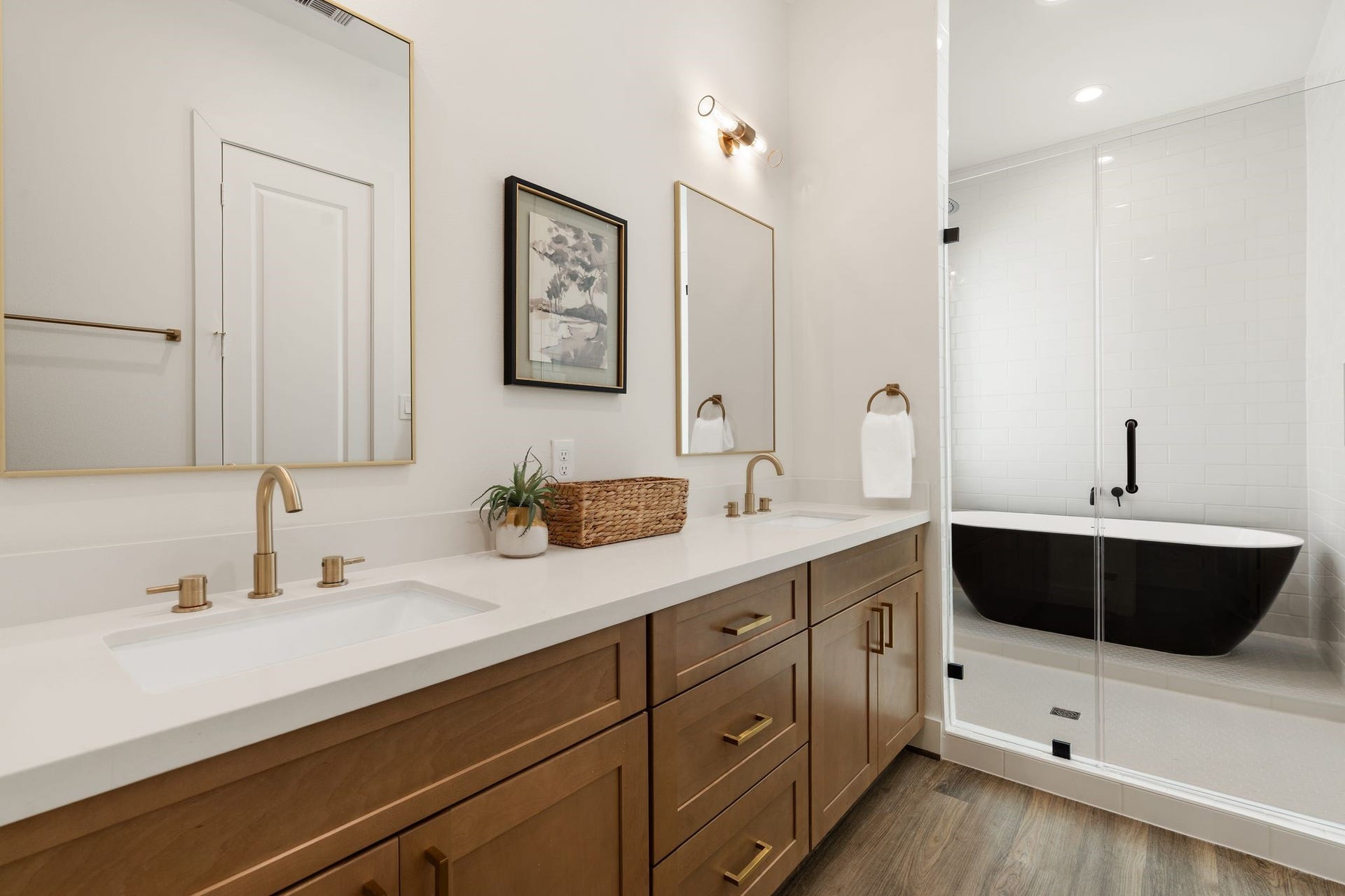 1142 W 16th Street, Houston, TX 77008 1142 W 16th Street, Houston, TX 77008