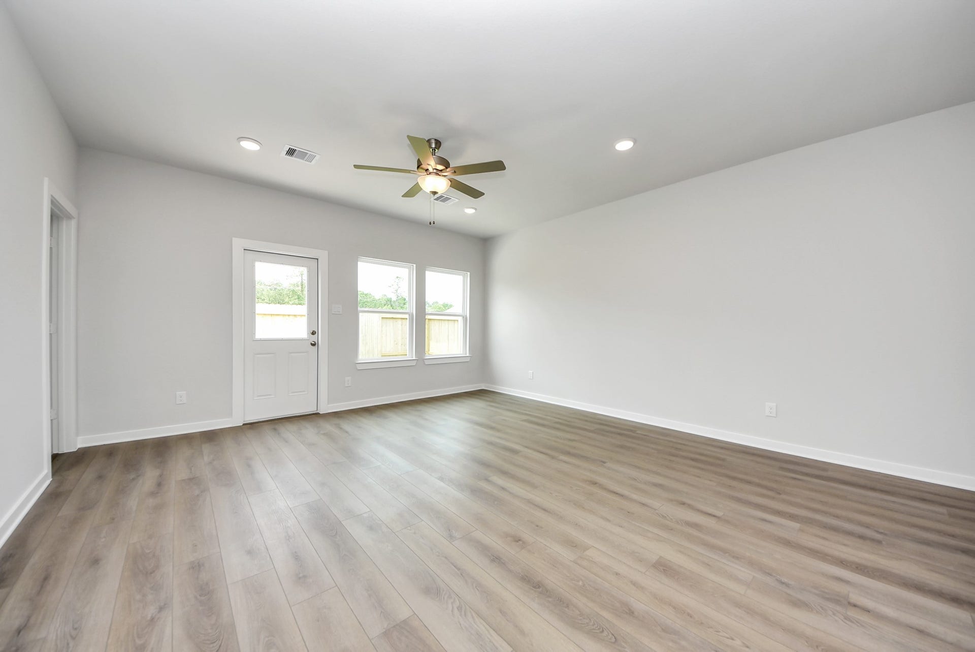 1989 Brookpointe Lane, Dayton, TX 77535 1989 Brookpointe Lane, Dayton, TX 77535
