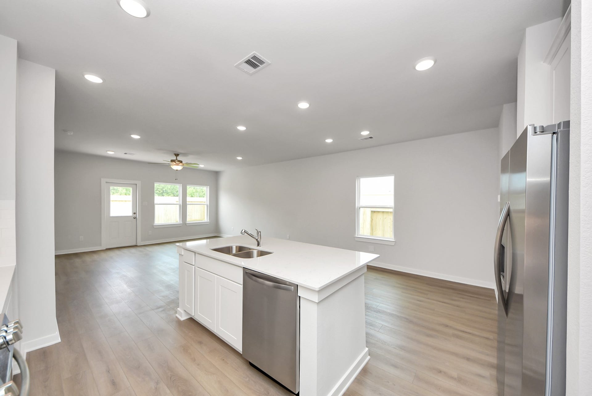 1989 Brookpointe Lane, Dayton, TX 77535 1989 Brookpointe Lane, Dayton, TX 77535