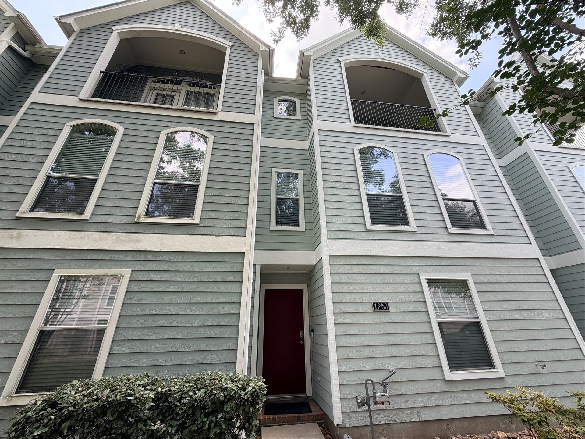 1253 W 17th Street, Houston, TX 77008 1253 W 17th Street, Houston, TX 77008