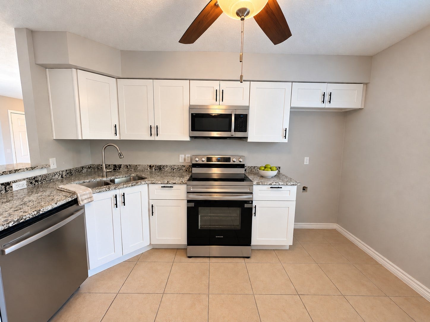 16961 Mockingbird Court, Conroe, TX 77385 16961 Mockingbird Court, Conroe, TX 77385