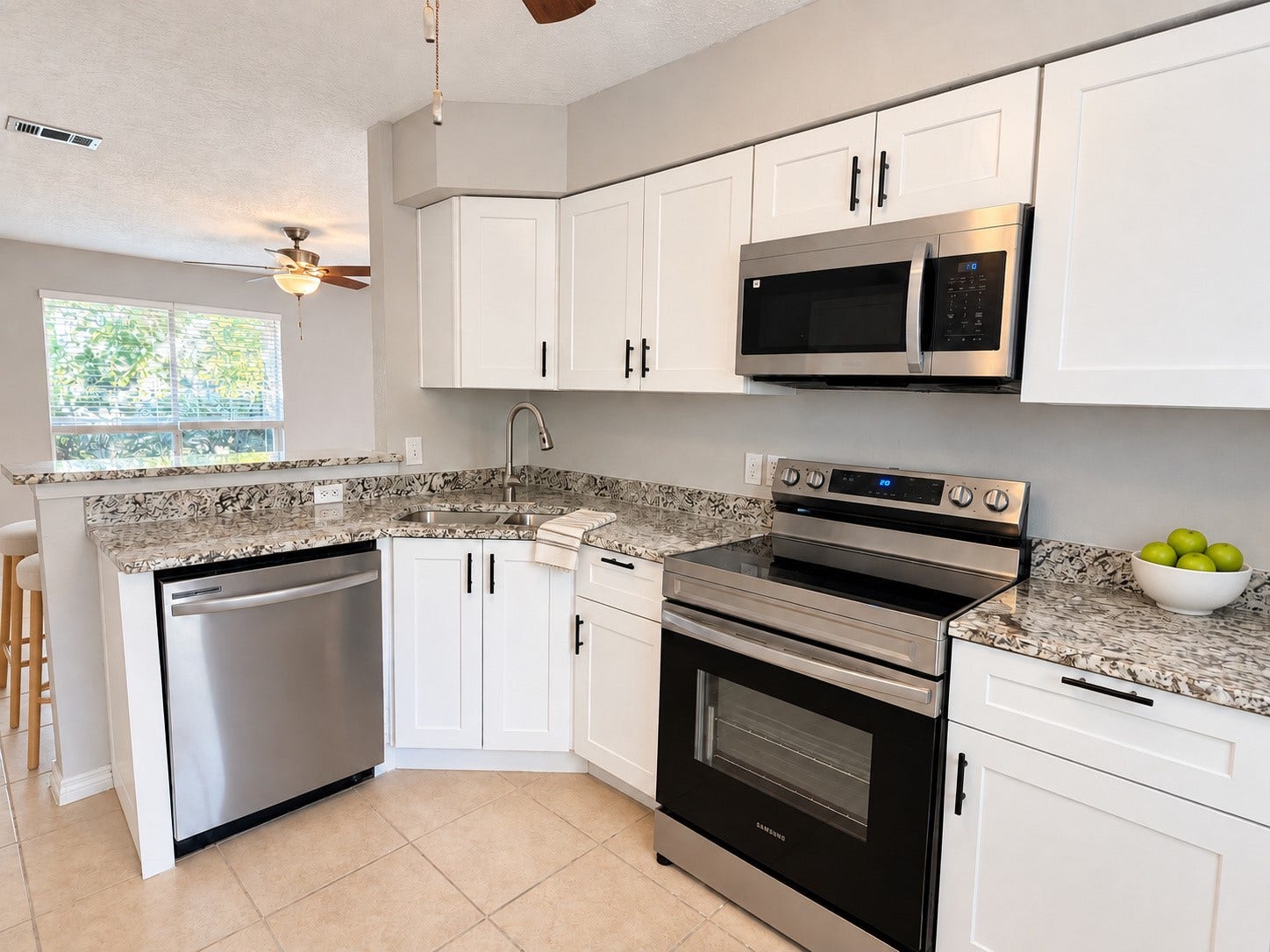 16961 Mockingbird Court, Conroe, TX 77385 16961 Mockingbird Court, Conroe, TX 77385