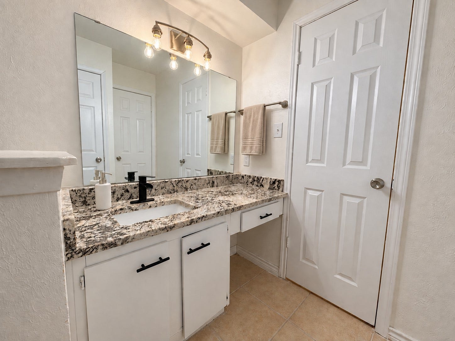 16961 Mockingbird Court, Conroe, TX 77385 16961 Mockingbird Court, Conroe, TX 77385
