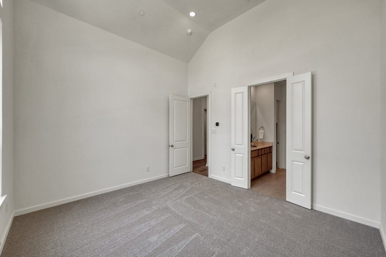 333 Fields Lane, Montgomery, TX 77316 Primary Bedroom