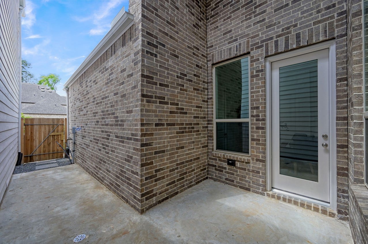 333 Fields Lane, Montgomery, TX 77316 Patio