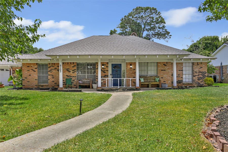 Property photo for 5103 Ashwood Drive, Baytown, TX