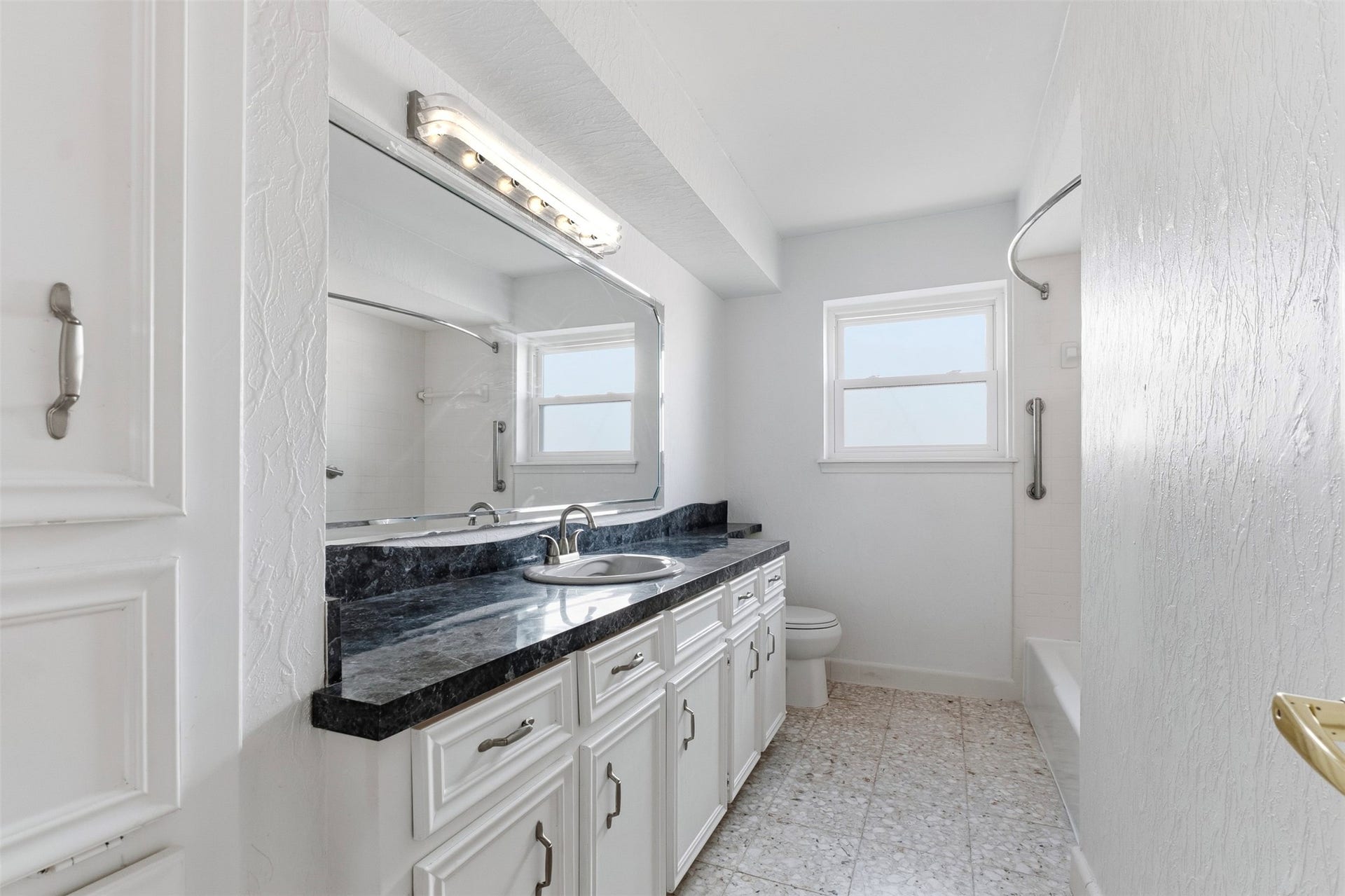 5814 Old Lodge Drive, Houston, TX 77066 5814 Old Lodge Drive, Houston, TX 77066
