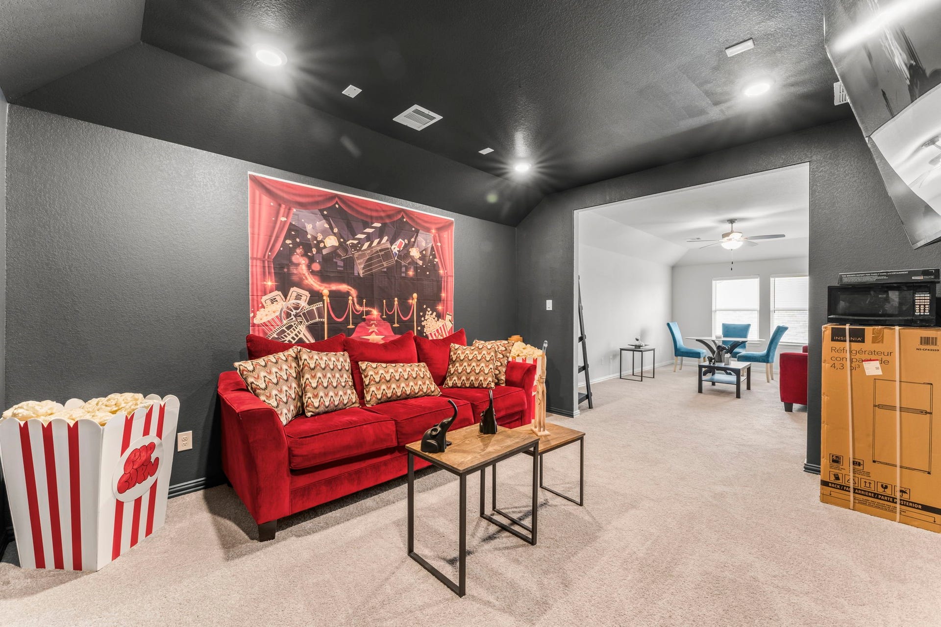 7054 Terra Drive, Manvel, TX 77578 Dedicated media room with dark walls for a true theater experience.