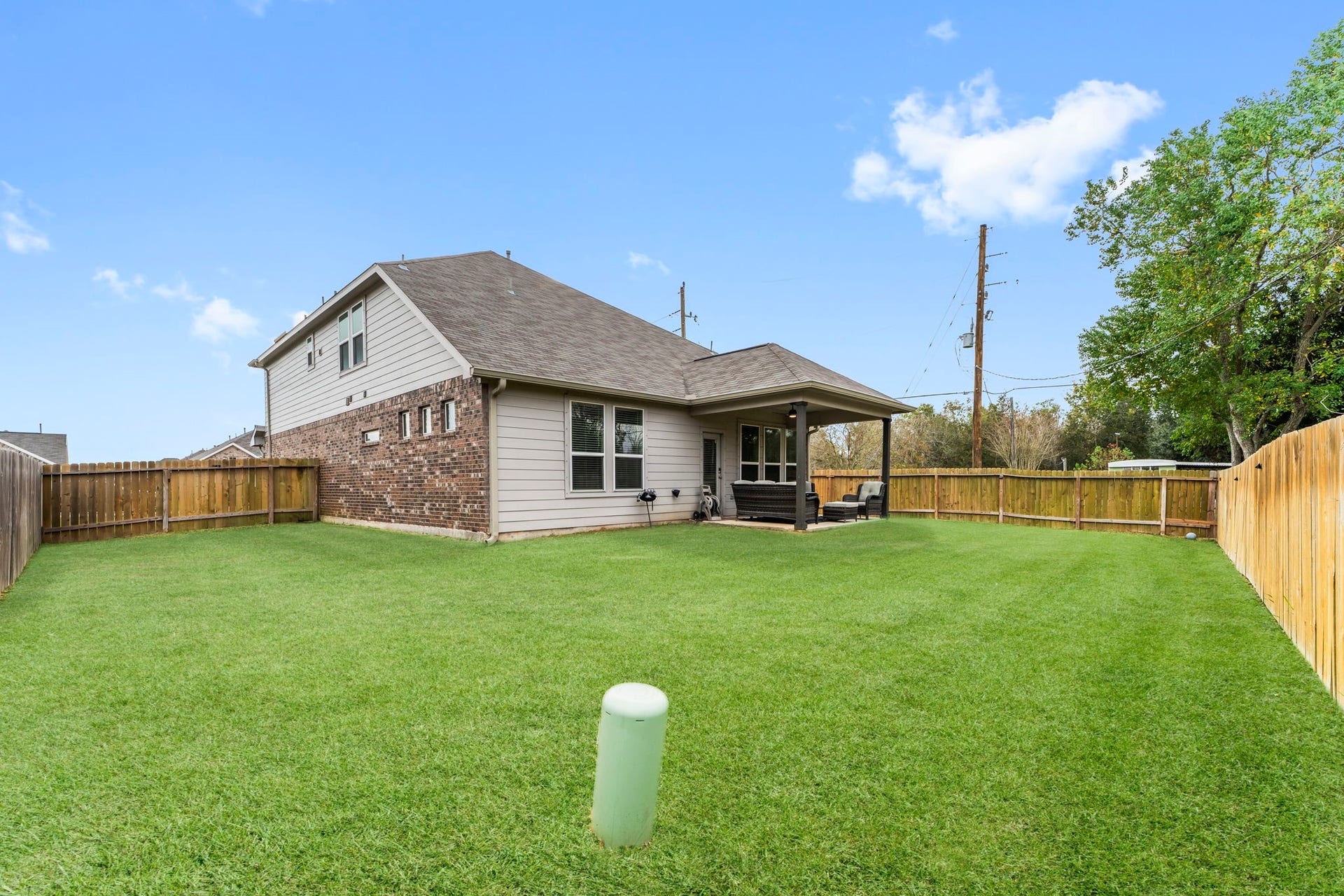 7054 Terra Drive, Manvel, TX 77578 Deep backyard offering versatile space for future outdoor upgrades.