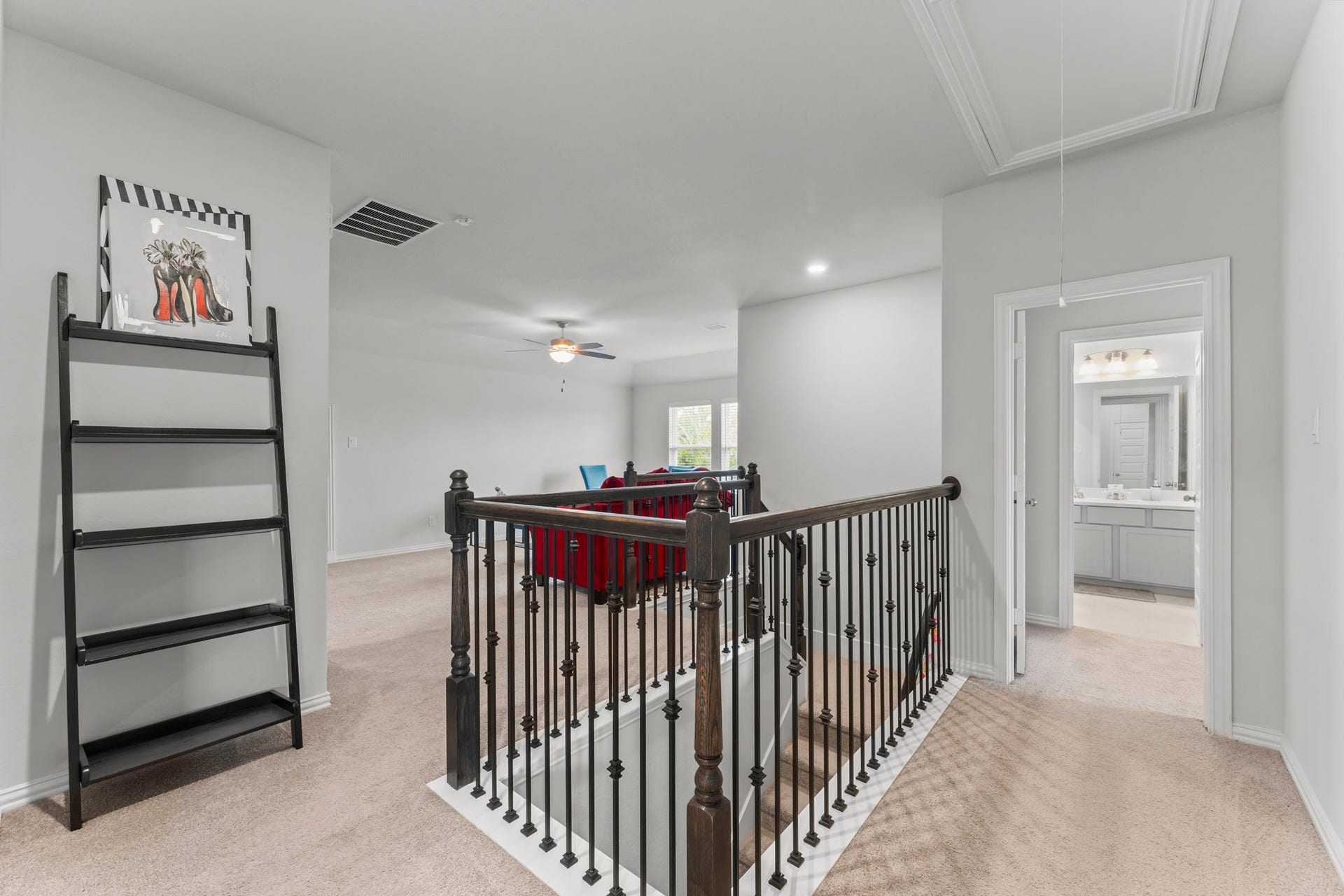 7054 Terra Drive, Manvel, TX 77578 View of your second floor landing.