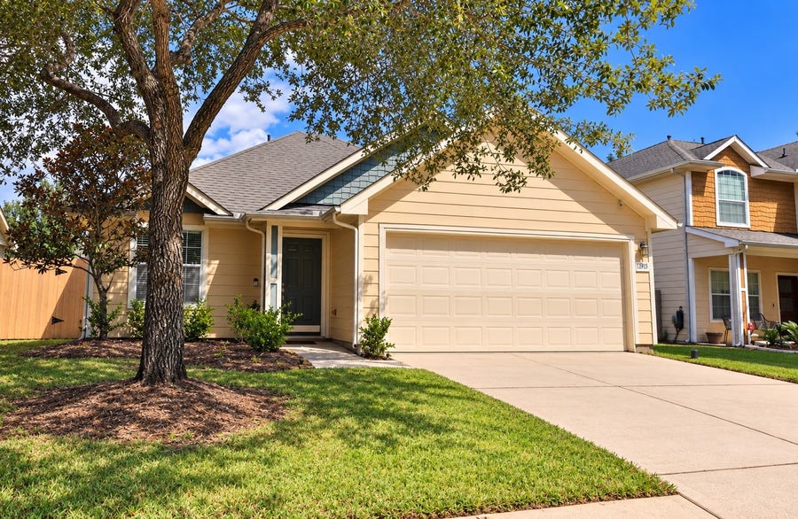 Property photo for 12915 Redbud Shores Lane, Houston, TX