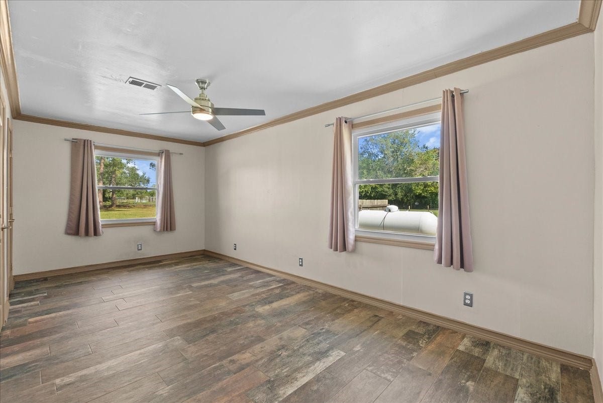 4215 County Road 182, Alvin, TX 77511