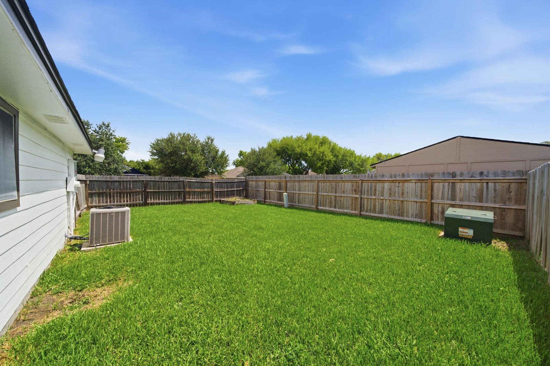 5820 Guadalupe Drive, Dickinson, TX 77539 5820 Guadalupe Drive, Dickinson, TX 77539