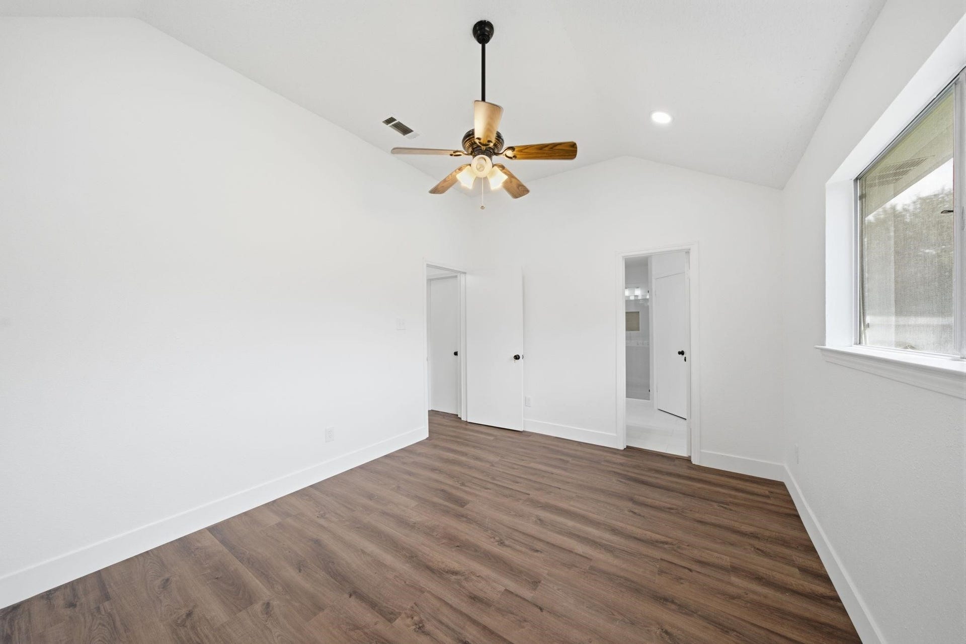 5820 Guadalupe Drive, Dickinson, TX 77539 5820 Guadalupe Drive, Dickinson, TX 77539