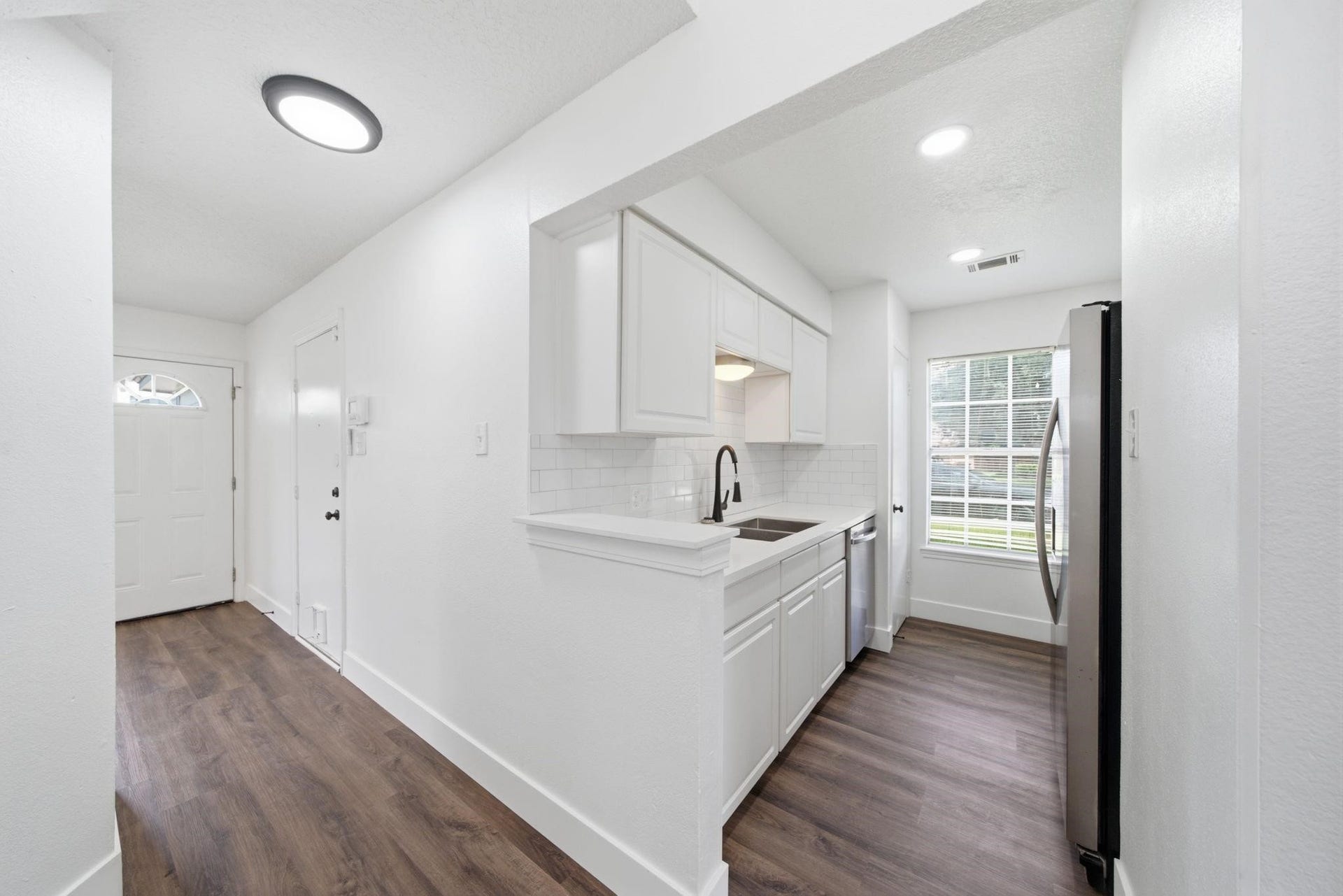 5820 Guadalupe Drive, Dickinson, TX 77539 5820 Guadalupe Drive, Dickinson, TX 77539