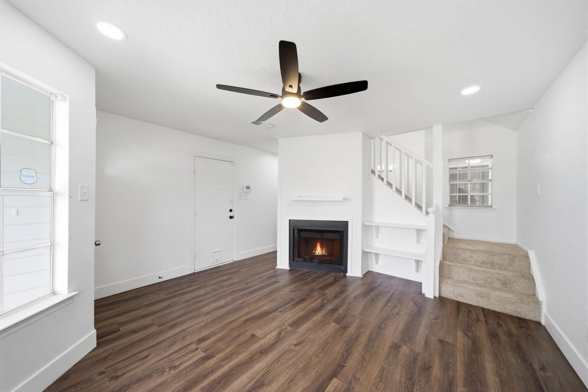 5820 Guadalupe Drive, Dickinson, TX 77539 5820 Guadalupe Drive, Dickinson, TX 77539