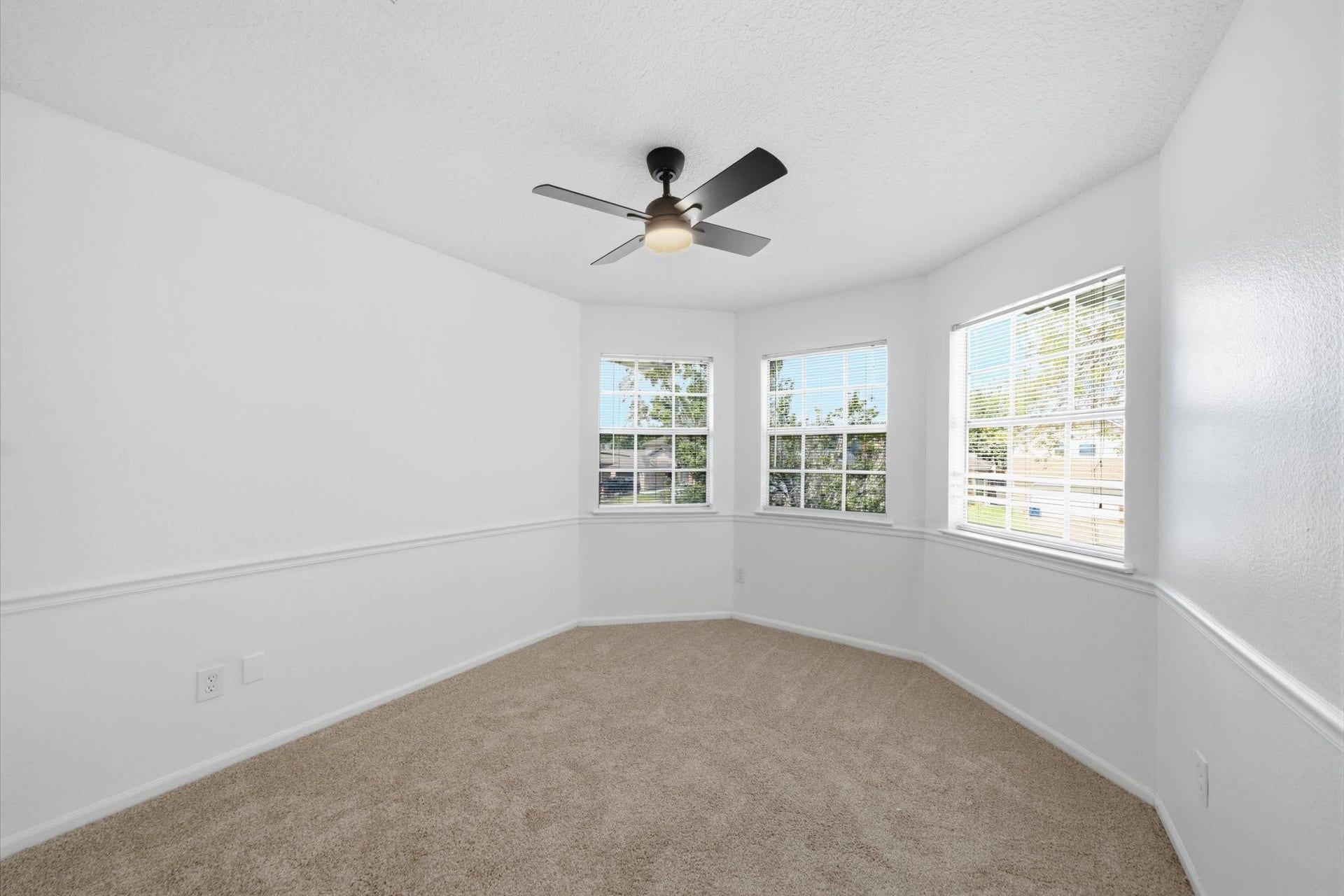 5820 Guadalupe Drive, Dickinson, TX 77539 5820 Guadalupe Drive, Dickinson, TX 77539