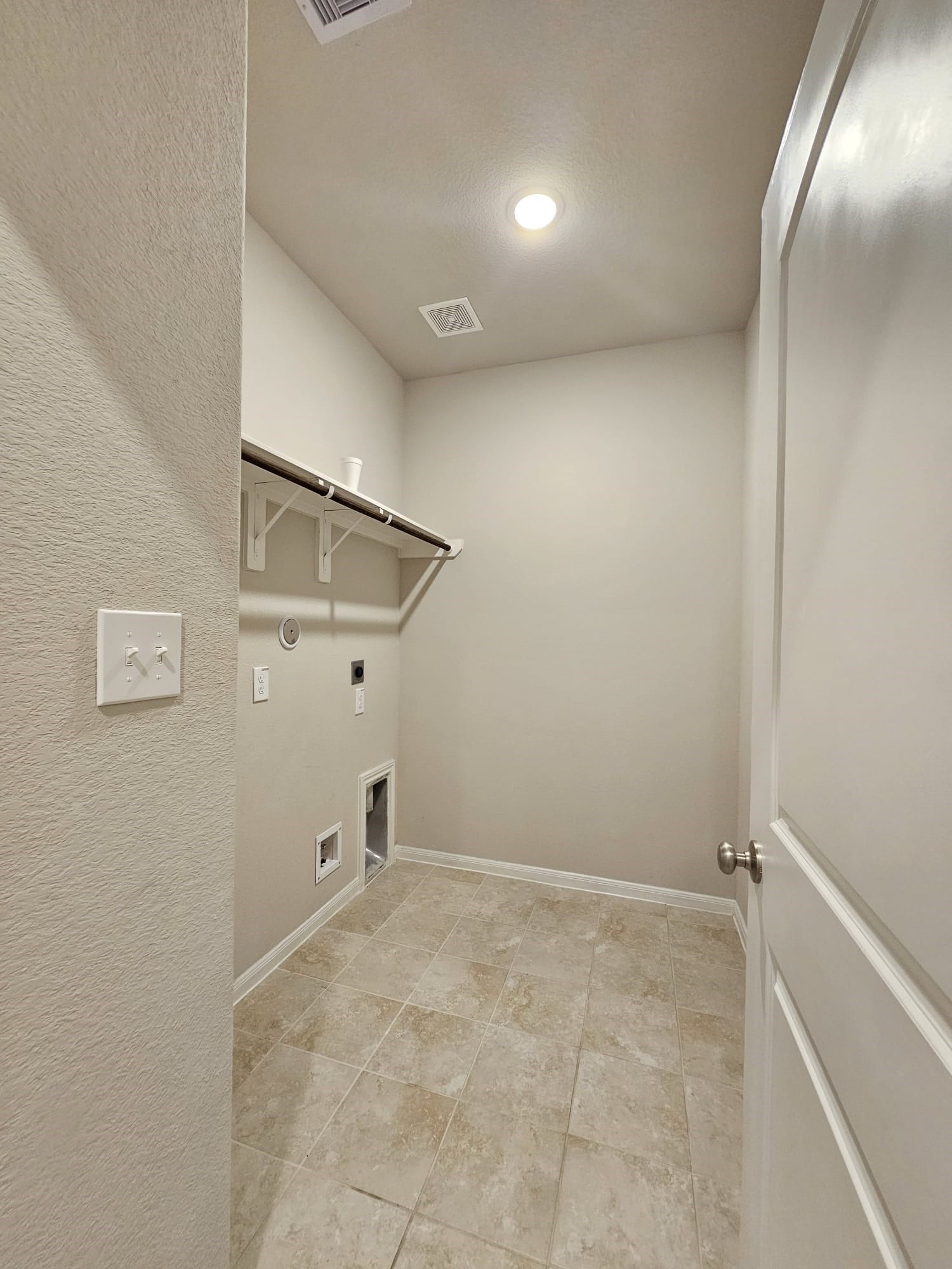 2810 Meandering Elm Trail, Houston, TX 77045 2810 Meandering Elm Trail, Houston, TX 77045