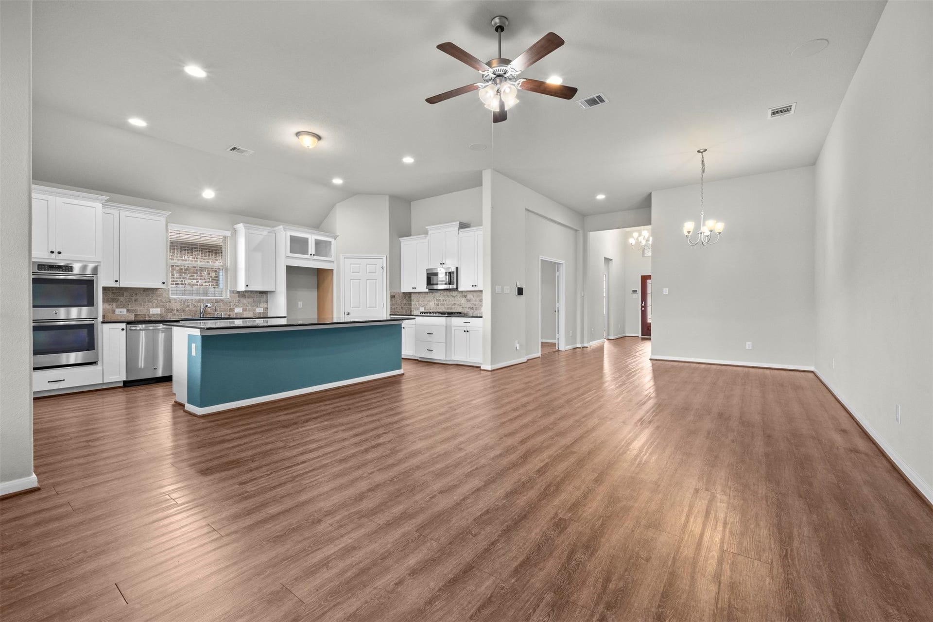 3827 Fleetwood Falls Lane, Spring, TX 77386 3827 Fleetwood Falls Lane, Spring, TX 77386