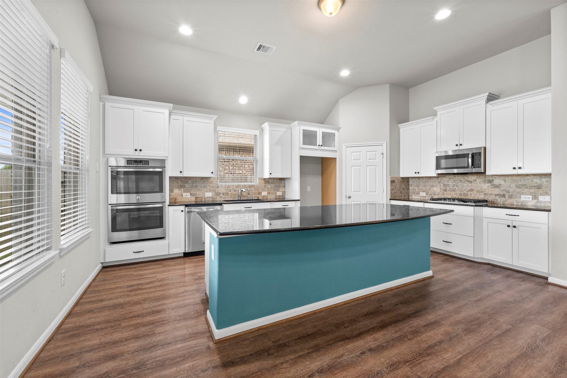 3827 Fleetwood Falls Lane, Spring, TX 77386 3827 Fleetwood Falls Lane, Spring, TX 77386