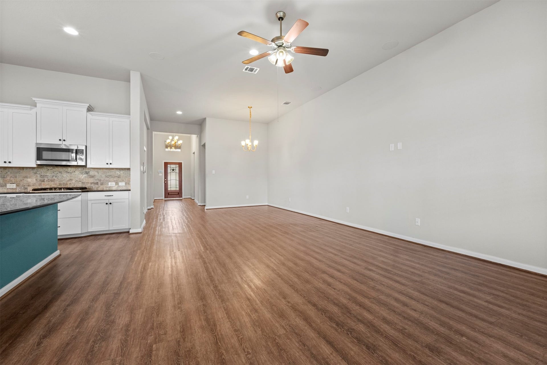 3827 Fleetwood Falls Lane, Spring, TX 77386 3827 Fleetwood Falls Lane, Spring, TX 77386