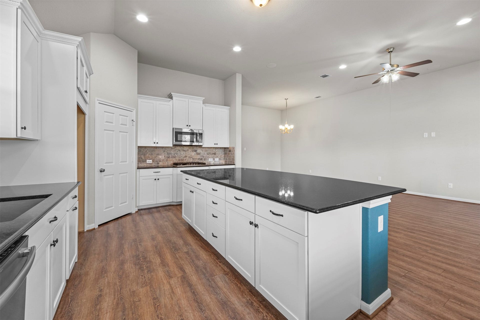 3827 Fleetwood Falls Lane, Spring, TX 77386 3827 Fleetwood Falls Lane, Spring, TX 77386