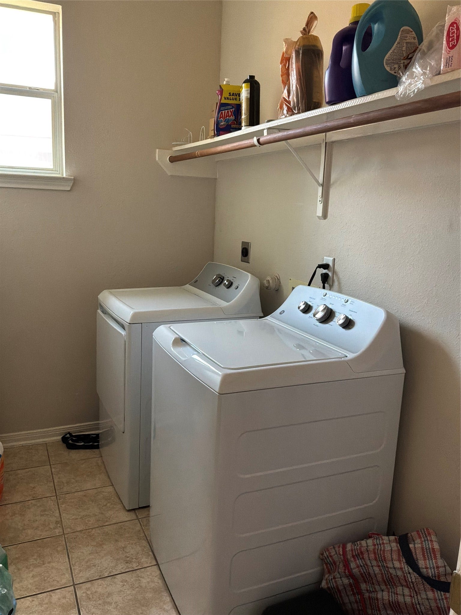 Spacious laundry room