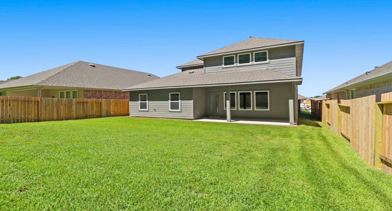 Large backyard with NO rear neighbors