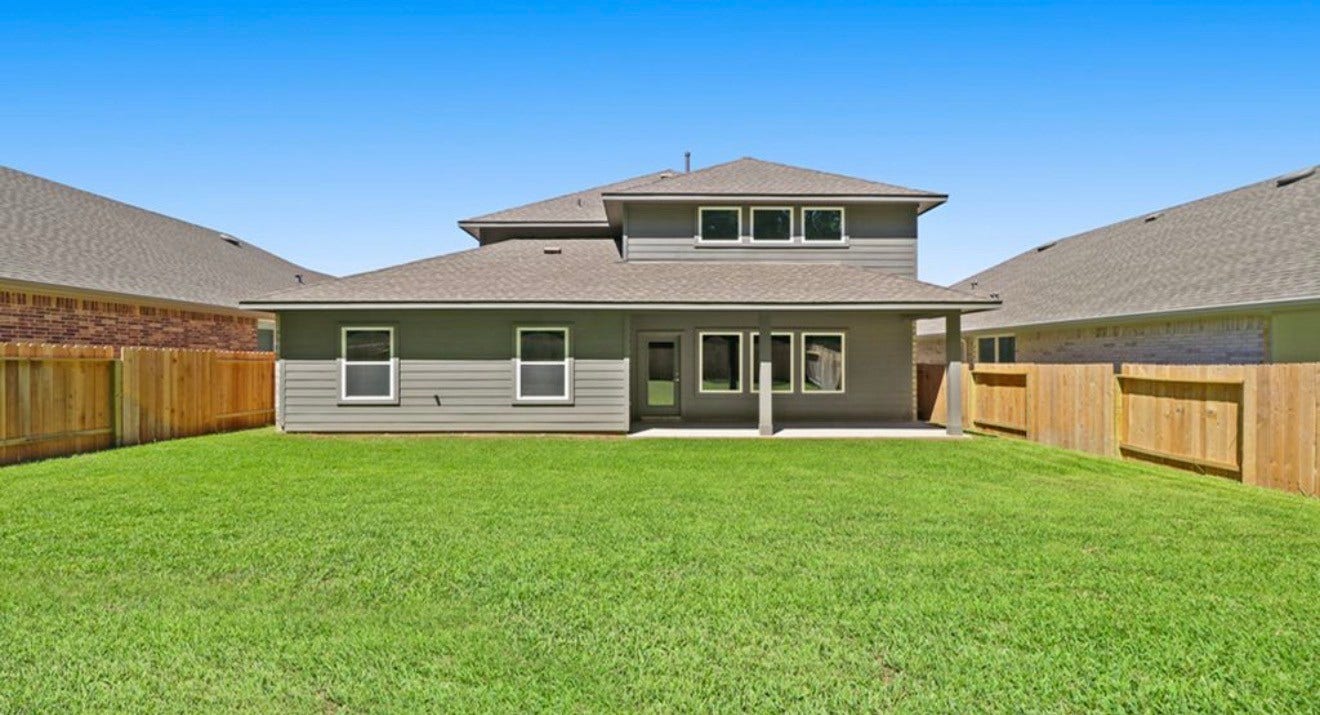 Huge backyard with NO rear neighbors