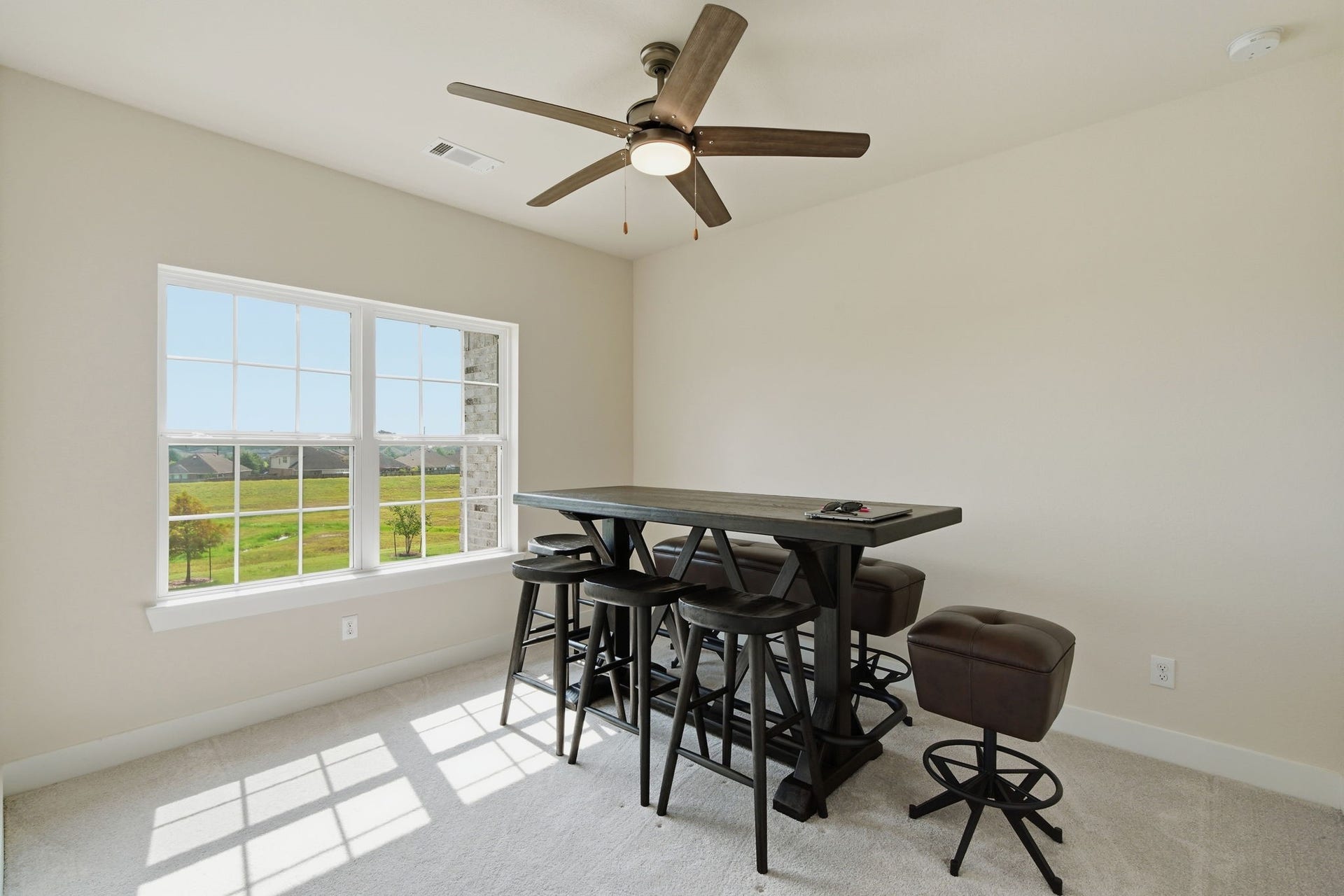 24615 Lukes Landing Way, Tomball, TX 77375 Guest room