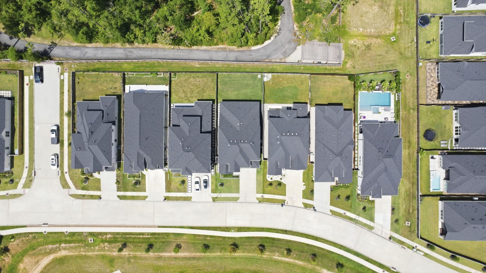 24615 Lukes Landing Way, Tomball, TX 77375 24615 Lukes Landing Way, Tomball, TX 77375