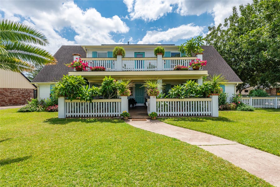 Property photo for 1902 Port Royal Drive, Nassau Bay, TX