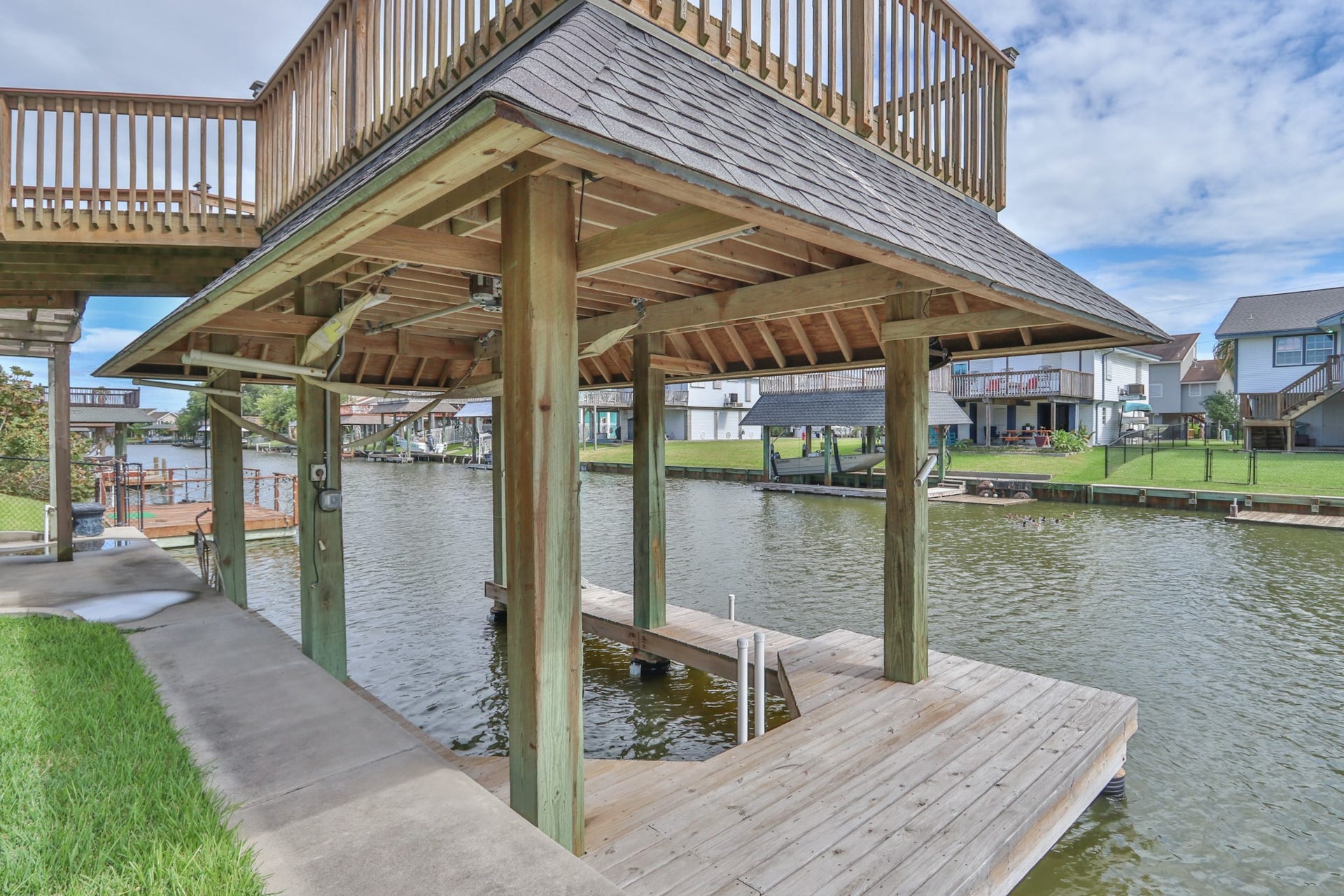 32 N Curlew Street, La Marque, TX 77568 32 N Curlew Street, La Marque, TX 77568