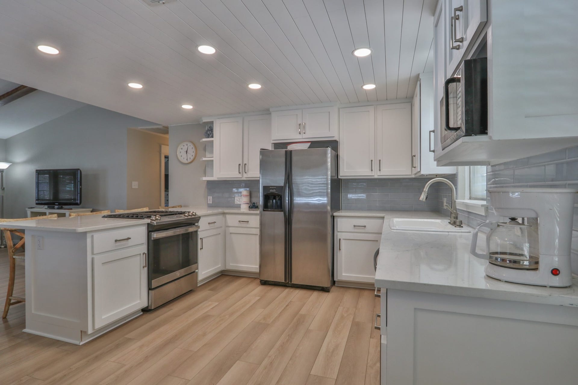 32 N Curlew Street, La Marque, TX 77568 32 N Curlew Street, La Marque, TX 77568