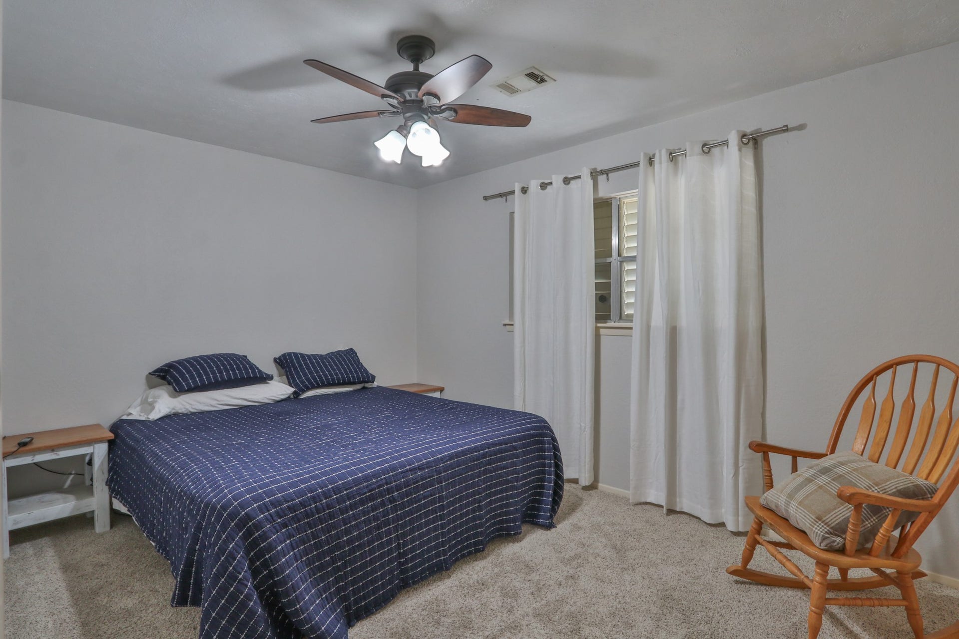 32 N Curlew Street, La Marque, TX 77568 32 N Curlew Street, La Marque, TX 77568