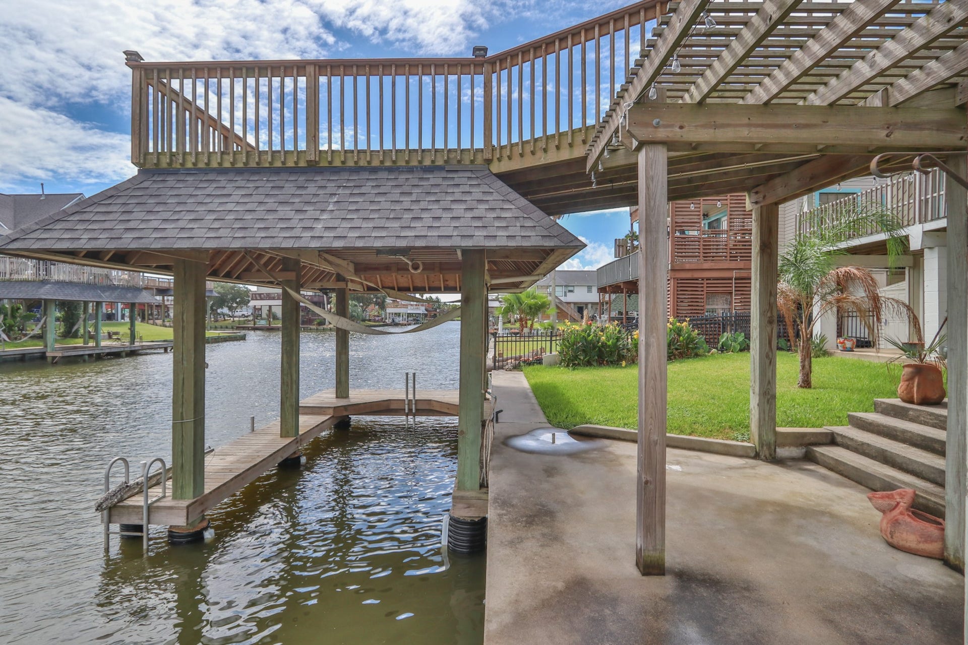 32 N Curlew Street, La Marque, TX 77568 32 N Curlew Street, La Marque, TX 77568