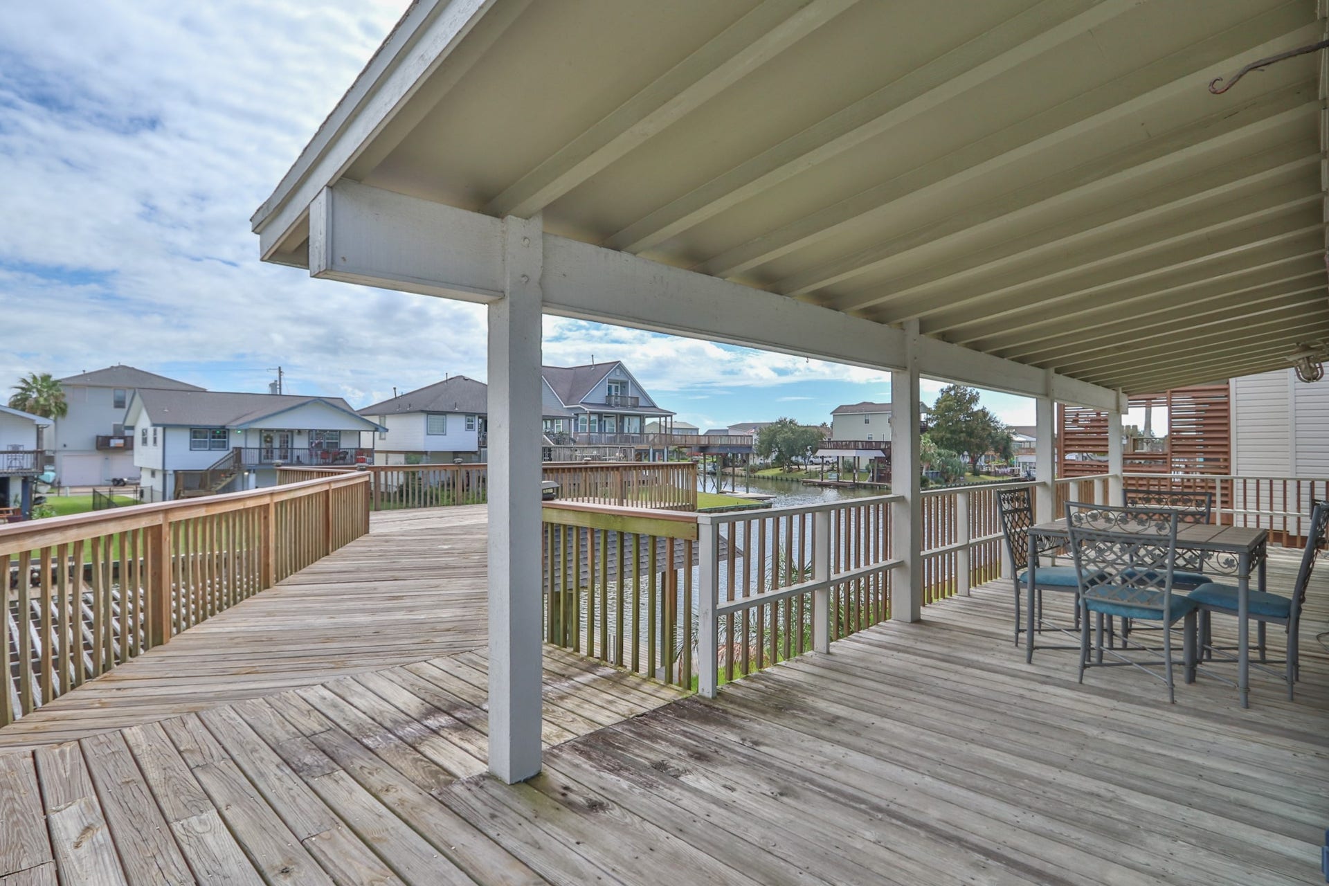 32 N Curlew Street, La Marque, TX 77568 32 N Curlew Street, La Marque, TX 77568