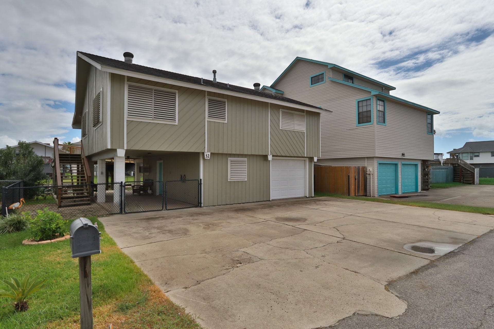 32 N Curlew Street, La Marque, TX 77568 32 N Curlew Street, La Marque, TX 77568